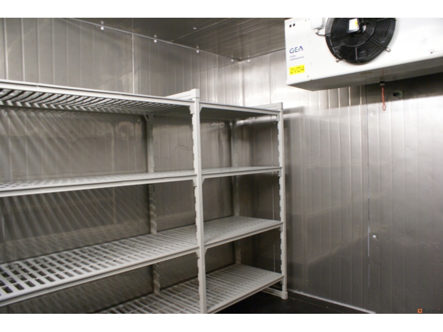 9 Jiwins Plastic Racks for Cold Room Horeca