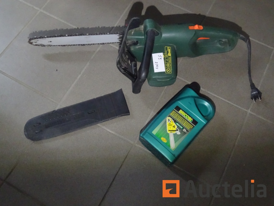 https://dv19ugkb640nc.cloudfront.net/en/resources/pictures/black-decker-gk-1635-t-electric-chainsaw-chain-oil-leftover(IT:AucteliaItem000189345:AucteliaPic0001125473:X).jpg