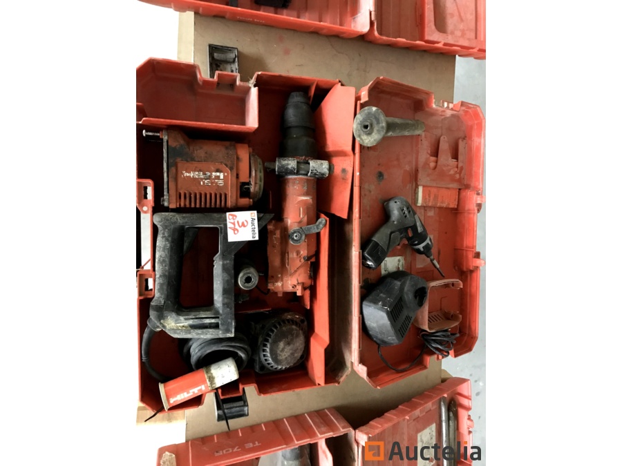 Hilti TE 75 Hammer Drill for parts, Würth Master screw driver on bat