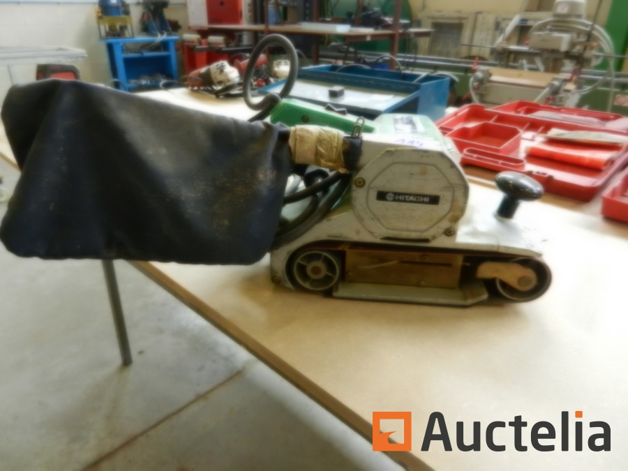 Hitachi SB110 Belt sander Hand tools