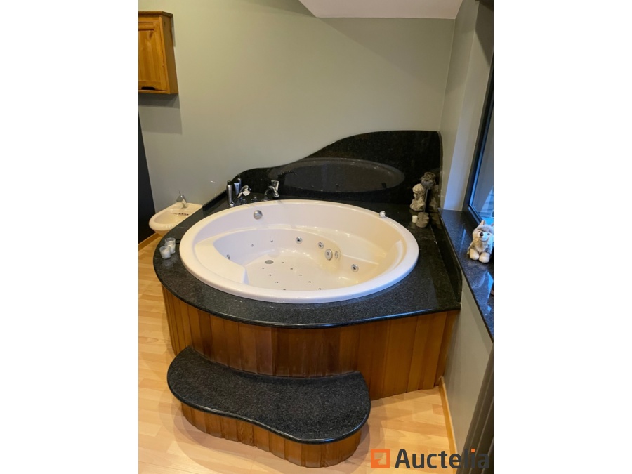 Hot tub + granite Bathroom equipment Bathtub