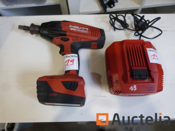 Impact screwdrivers battery and its Hilti SID 8 A22 charger Hand too auctelia