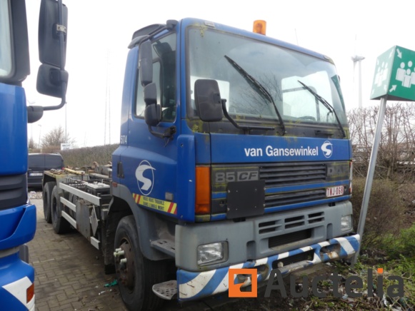(Matis: 5174) Container truck DAF 85CF (2000) used at auction - Auctelia