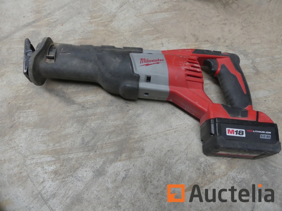 Milwaukee M18 CSX-0X, Sierra sable a batería en HD-Box