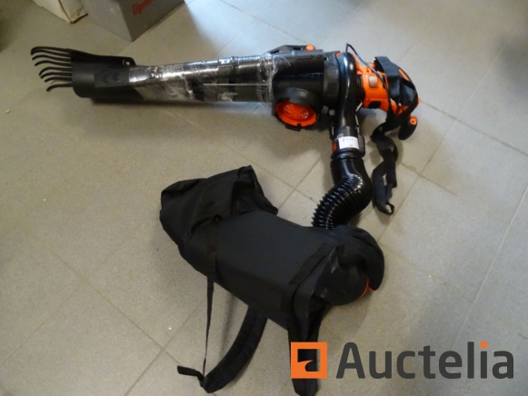 Black&Decker 2600 W Leaf Blower - Garden Vacuum - Shredder , best deal on  AgriEuro