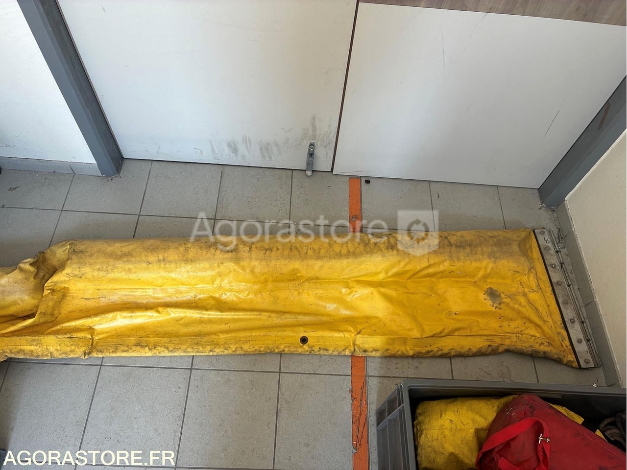 Barrage flottant 75 m d'occasion aux enchères - Agorastore