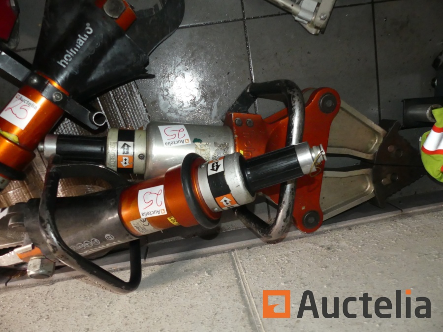 Outil combiné cisaille écarteur hydraulique 300mm - Dumatos Equipement